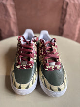 Ethnikicks – Hand-Painted Sneakers