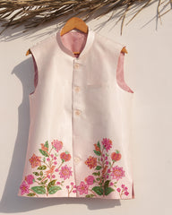 Ornate Prince – Handcrafted Gaji Silk Men’s Ensemble with Embroidery